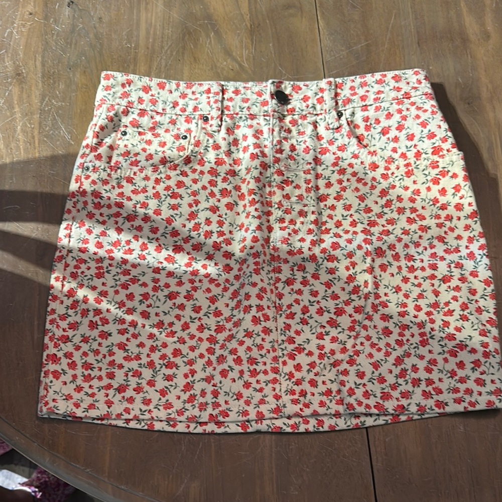 Billabong Red and Green Floral Mini Skirt